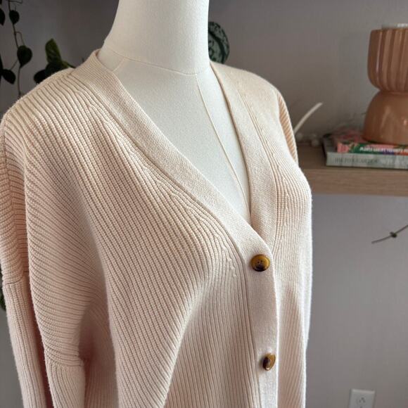 Lillusory Oversized Button-Front Cardigan Sweater Beige Ribbed Knit Size M - Picture 4 of 10